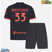 AC Milan Davide Bartesaghi #33 Tredjedraktsett Barn 2026-27 Kortermet (+ Korte bukser)